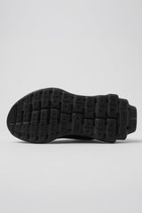 ALO Runner (Unisex) - Black/Black
