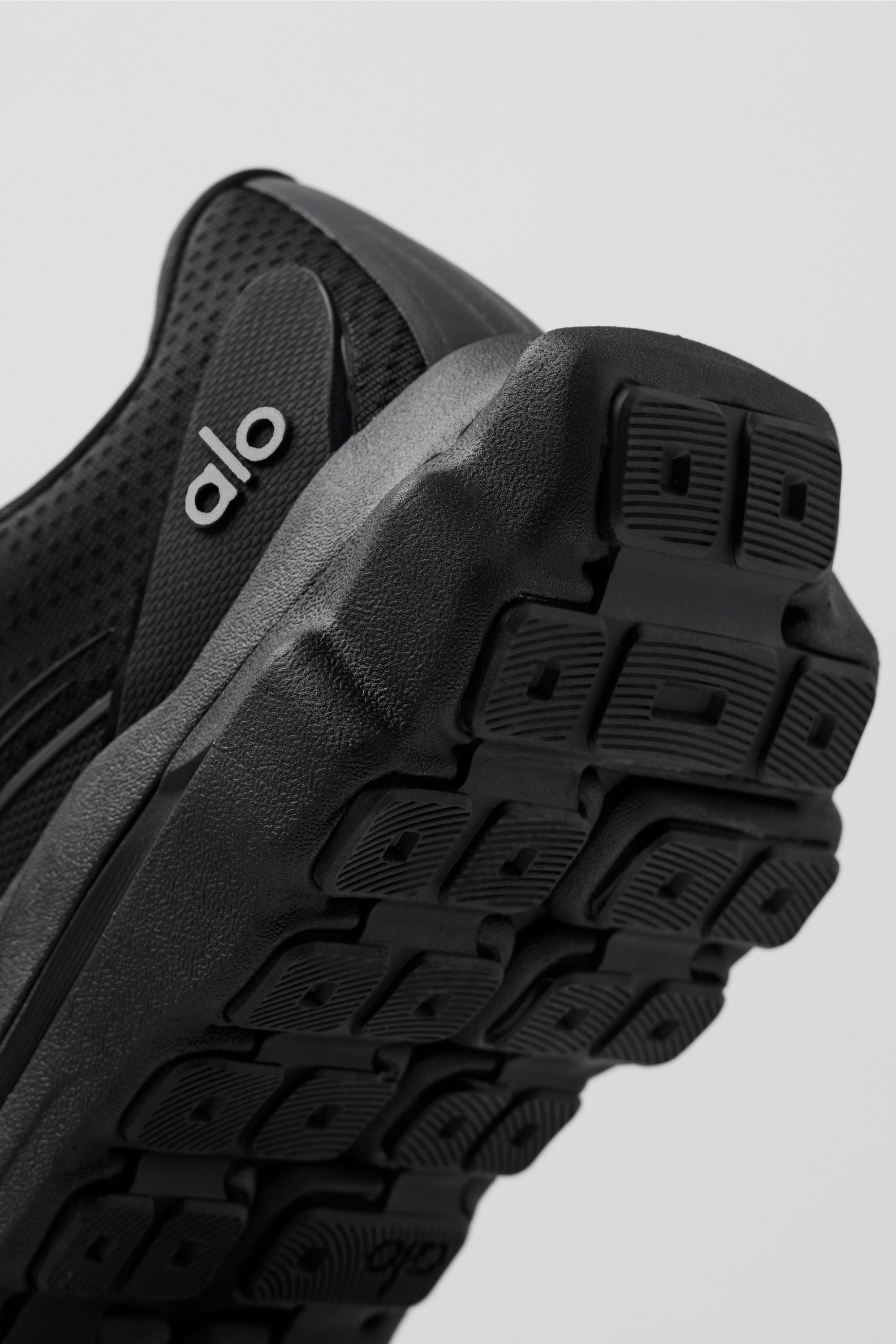 ALO Runner (Unisex) - Black/Black
